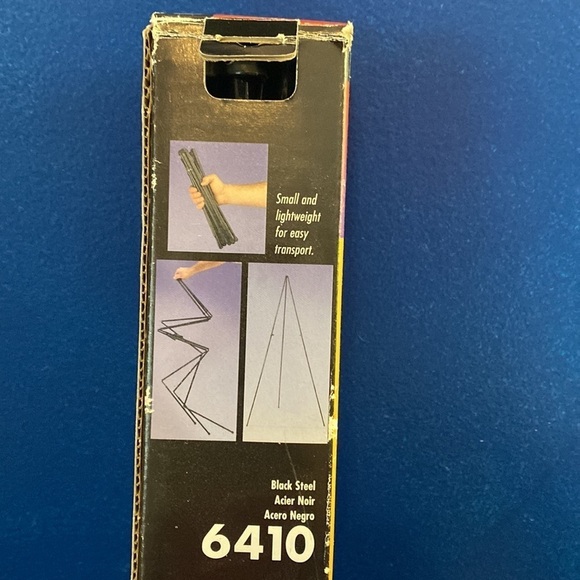 New Boone 6410 Metal Compact Travel Easel 64" Black Steel Lightweight - Picture 6 of 7